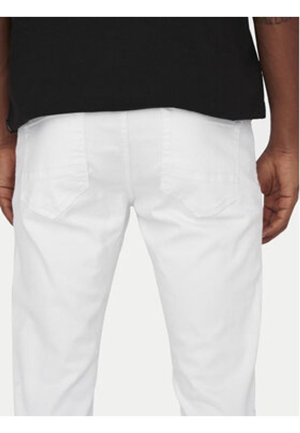 Only & Sons Jeansy Loom 22026529 Biały Slim Fit. Kolor: biały