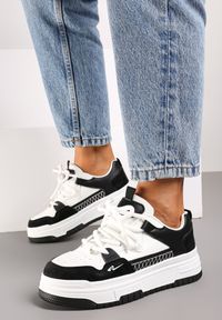 Renee - Czarne Sneakersy na Płaskiej Podeszwie Ozdobione Tłoczeniem Mlimara. Okazja: na co dzień. Kolor: czarny. Materiał: jeans. Wzór: aplikacja. Obcas: na płaskiej podeszwie #4