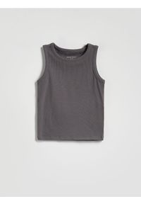 Reserved - Bawełniany top w prążek - ciemnoszary. Kolor: szary. Materiał: bawełna. Wzór: prążki #1