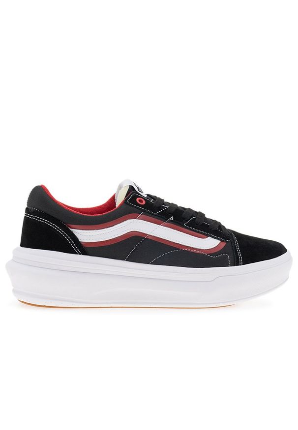 Buty Vans Pop Color Old Skool Overt CC VN0A7Q5E4581 - czarne. Zapięcie: sznurówki. Kolor: czarny. Materiał: zamsz, materiał, guma. Szerokość cholewki: normalna. Obcas: na platformie. Model: Vans Old Skool