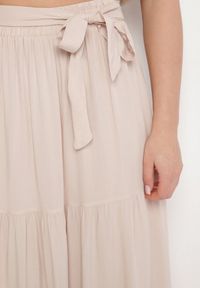 Born2be - Beżowa Wiskozowa Spódnica Rozkloszowana Z Gumką w Talii Tolerisa. Okazja: na co dzień. Kolor: beżowy. Materiał: wiskoza. Styl: klasyczny, elegancki, casual #5