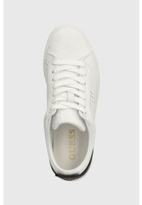 Guess sneakersy GENZA kolor biały FL8GEA PEL12. Nosek buta: okrągły. Kolor: biały. Materiał: guma. Obcas: na platformie #3