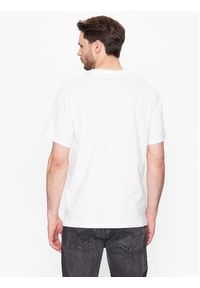 Converse T-Shirt Cloud Fill 10024589-A03 Biały Regular Fit. Kolor: biały. Materiał: bawełna