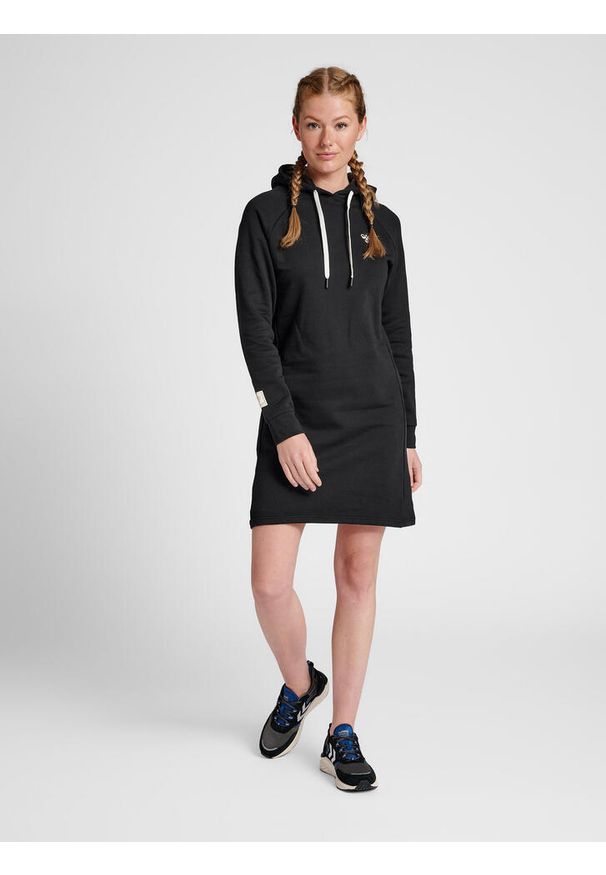 Damska bluza z kapturem Hummel dress. Typ kołnierza: kaptur. Kolor: czarny. Sport: piłka ręczna