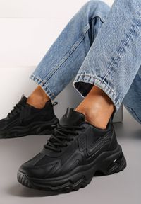 Renee - Czarne Klasyczne Sneakersy Sznurowane na Niskiej Platformie Lenivia. Kolor: czarny. Obcas: na platformie #5