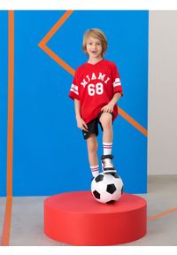 Sinsay - Koszulka oversize - czerwony. Kolor: czerwony #1