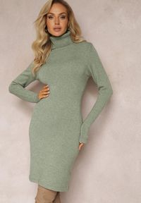 Renee - Jasnozielona Klasyczna Basic Sukienka Midi Sweterkowa z Golfem Abele. Typ kołnierza: golf. Kolor: zielony. Typ sukienki: proste. Styl: klasyczny. Długość: midi