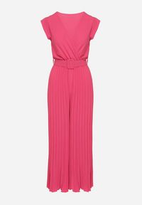 Born2be - Fuksjowy Kombinezon o Kopertowym Kroju z Plisami i Paskiem w Talii Salivania. Okazja: na wesele, na studniówkę, na imprezę, na ślub cywilny. Kolor: różowy. Styl: elegancki, klasyczny #4