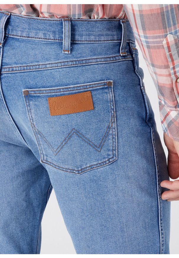 Wrangler - WRANGLER MESKIE SPODNIE JEANSOWE WRANGLER LARSTON COOL TWIST W18SYLZ70 112330749. Okazja: na co dzień. Stan: obniżony. Styl: casual, klasyczny