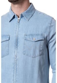 Wrangler - KOSZULA JEANSOWA MĘSKA WRANGLER SHACKET LIGHT INDIGO W5A031D4E. Materiał: jeans #9