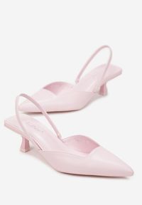 Renee - Różowe Sandały Chloropis. Nosek buta: szpiczasty. Zapięcie: pasek. Kolor: różowy. Obcas: na obcasie. Wysokość obcasa: średni #3