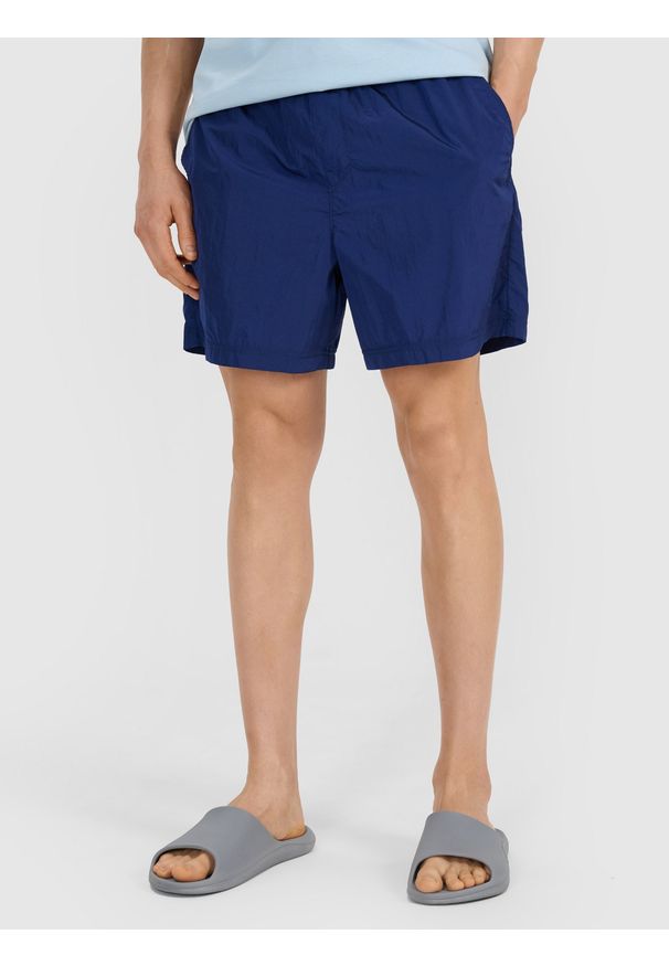 4f - 4F Spodenki casual męskie - granatowe XL. Okazja: na co dzień. Kolor: niebieski. Materiał: syntetyk, materiał. Długość: krótkie. Styl: casual