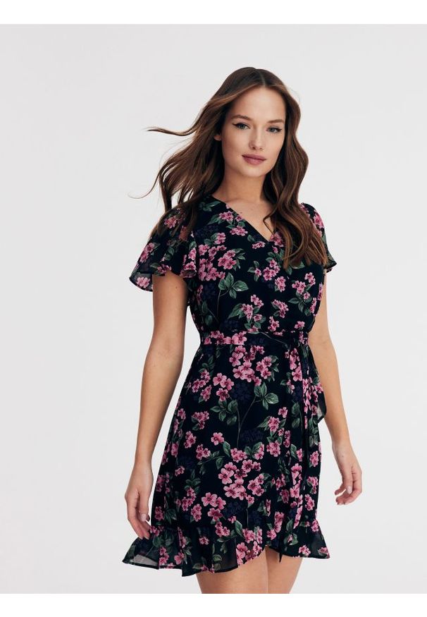 Reserved - Kopertowa sukienka - wielobarwny. Materiał: tkanina. Typ sukienki: kopertowe