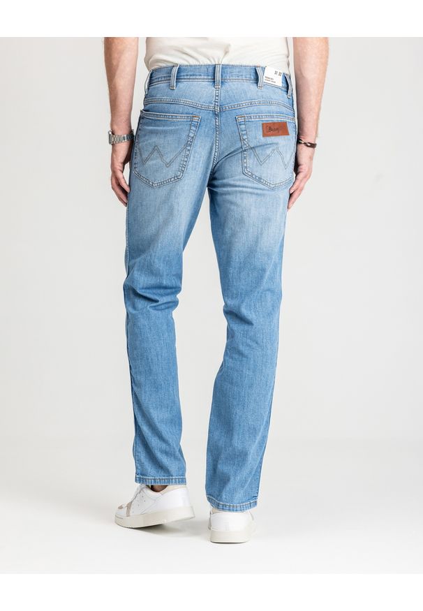 Wrangler - MĘSKIE SPODNIE JEANSOWE WRANGLER TEXAS SLATE SHADE 112364457. Okazja: na co dzień. Styl: casual, elegancki
