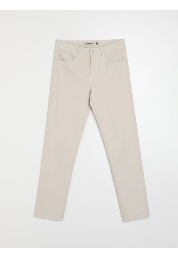 Sinsay - Jeansy slim fit - kremowy. Kolor: kremowy