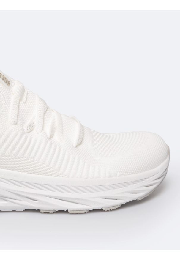 Big-Star - Sneakersy damskie lekkie białe RR274A600 101. Okazja: na co dzień. Zapięcie: bez zapięcia. Kolor: biały. Materiał: tkanina