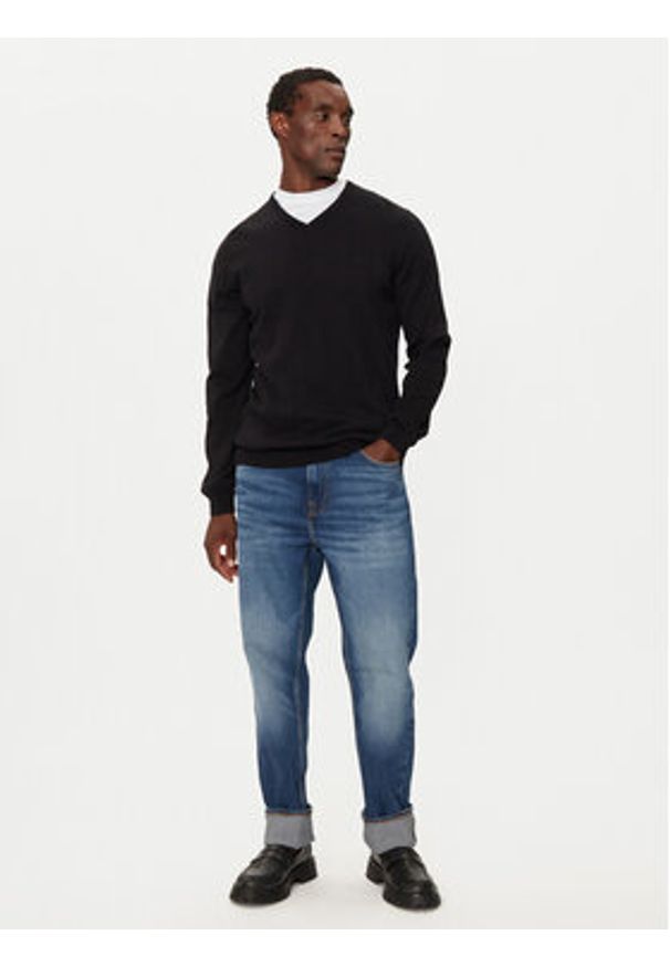s.Oliver Sweter 2143174 Czarny Regular Fit. Kolor: czarny. Materiał: bawełna