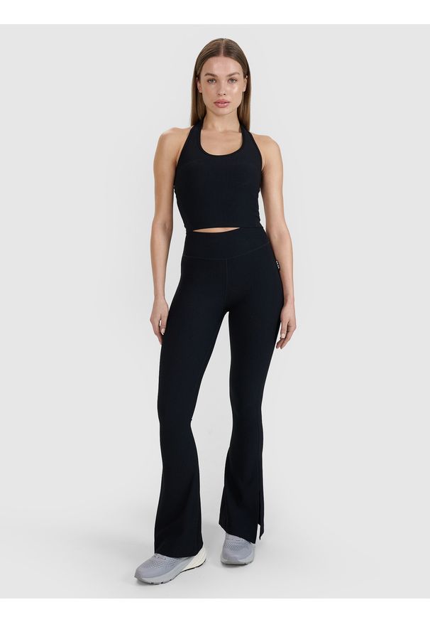 4f - 4F Legginsy z rozszerzanymi nogawkami damskie 4F x Anna Lewandowska - czarne M. Stan: podwyższony. Kolor: czarny. Materiał: tkanina, elastan, dzianina, prążkowany, materiał, syntetyk. Wzór: gładki