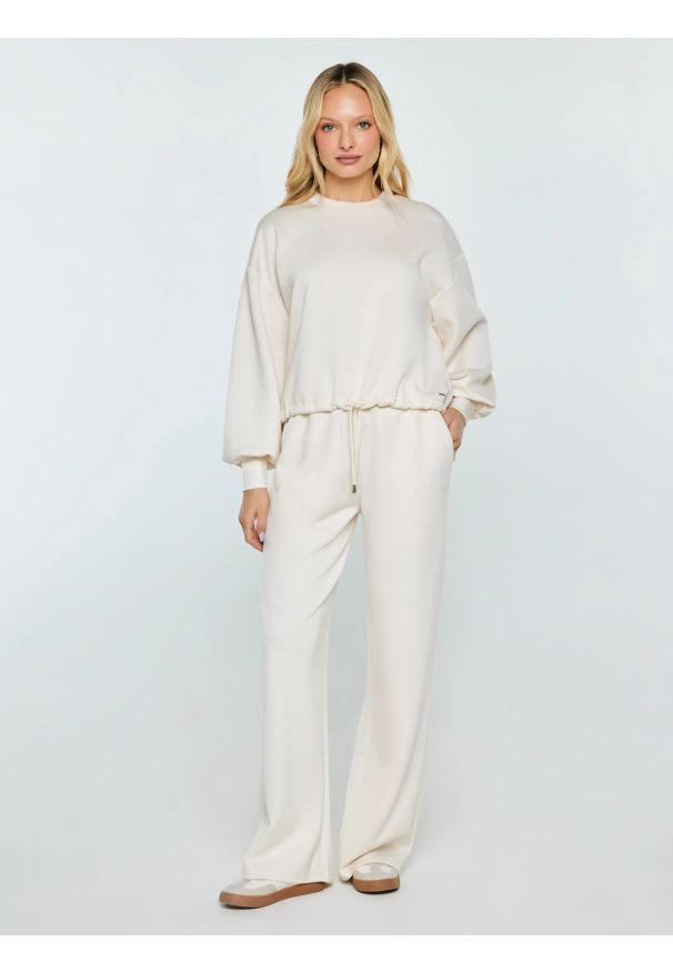 Big-Star - Bluza damska z wiskozy kremowa Lunara 102. Okazja: do domu. Kolor: kremowy. Materiał: wiskoza. Długość: długie. Styl: elegancki, sportowy