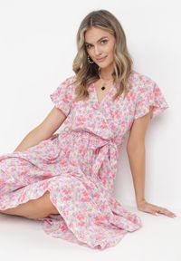 Born2be - Jasnoróżowa Sukienka Maxi z Plisowanym Dołem i Gumką w Pasie Maal. Kolor: różowy. Długość: maxi #5
