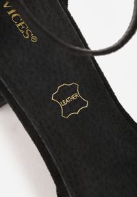Born2be - Czarne Czółenka Vices na Brokatowym Obcasie ze Skórzaną Wkładką Seallia. Okazja: na spotkanie biznesowe. Zapięcie: sprzączka. Kolor: czarny. Materiał: skóra. Wzór: aplikacja. Obcas: na obcasie. Styl: biznesowy, elegancki. Wysokość obcasa: średni #6
