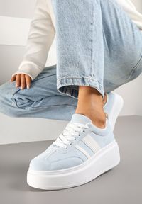 Renee - Niebieskie Sneakersy Klasyczne Tenisówki na Grubej Podeszwie z Koturnem Adessia. Okazja: na co dzień. Kolor: niebieski. Materiał: jeans. Obcas: na koturnie