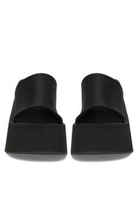 DeeZee Klapki E2485-1 Czarny. Kolor: czarny. Materiał: materiał