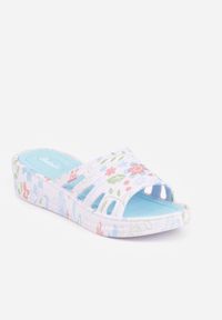 Born2be - Biało-Niebieskie Klapki Piankowe Basenowe na Grubej Podeszwie Mephistae. Okazja: na co dzień. Kolor: biały. Materiał: len, dresówka. Sezon: lato. Styl: wakacyjny, casual #7