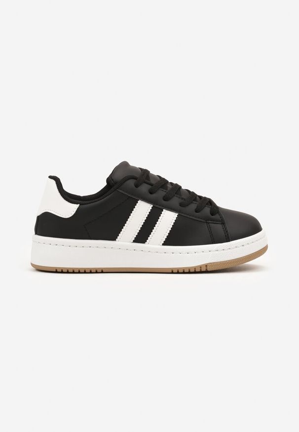 Renee - Czarne Sneakersy na Płaskiej Podeszwie Ozdobione Kontrastowymi Paskami Navisella. Okazja: na co dzień. Nosek buta: okrągły. Zapięcie: pasek. Kolor: czarny. Materiał: jeans. Wzór: aplikacja. Obcas: na płaskiej podeszwie