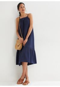 bonprix - Sukienka muślinowa z falbaną, ze zrównoważonej bawełny. Kolor: niebieski. Materiał: bawełna. Styl: elegancki