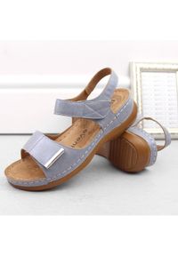 Sandały damskie komfortowe na rzepy niebieskie eVento 0146. Zapięcie: rzepy. Kolor: niebieski #2
