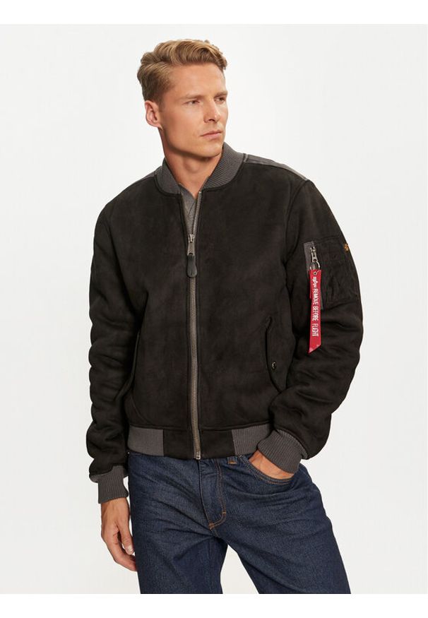 Alpha Industries Kurtka bomber 148122 Czarny Regular Fit. Kolor: czarny. Materiał: syntetyk