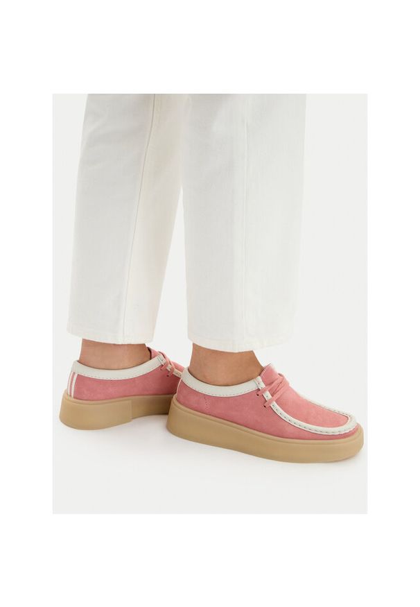 Półbuty Clarks. Kolor: różowy