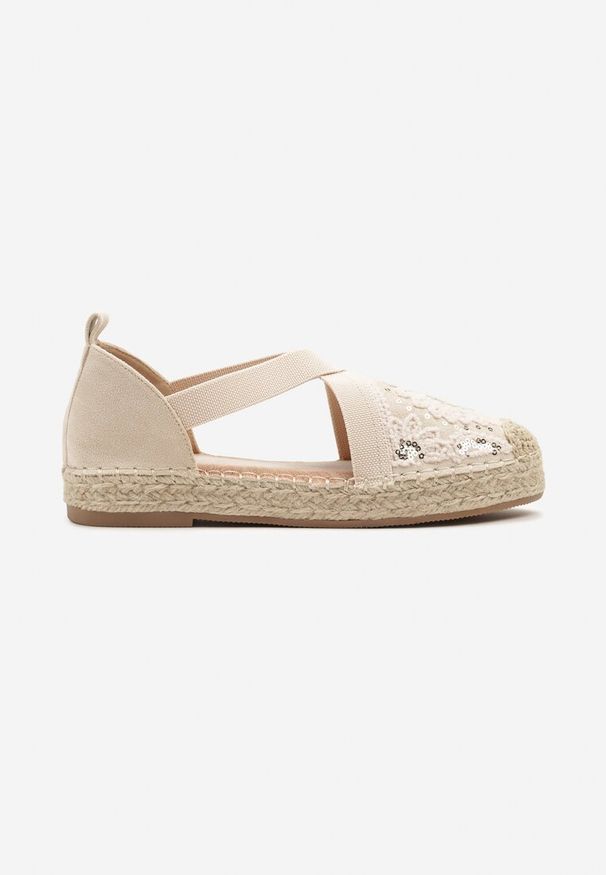 Renee - Beżowe Espadryle w Stylu Boho Zdobione Haftem Cekinami i Plecionką Idariva. Okazja: na co dzień, na spacer. Zapięcie: pasek. Kolor: beżowy. Materiał: jeans. Wzór: aplikacja, haft. Obcas: na obcasie. Styl: boho. Wysokość obcasa: niski