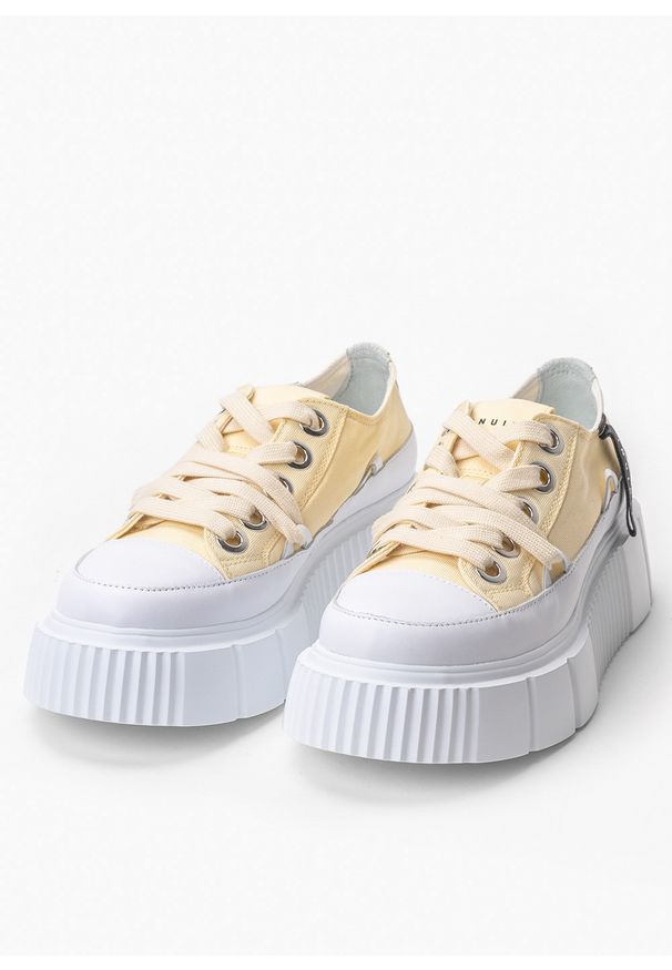 Inuikii - INUIKII MATILDA CANVAS LOW 23 Sneakersy damskie. Okazja: do pracy, na spacer, na co dzień. Kolor: żółty. Sport: turystyka piesza