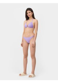 4f - Dół od bikini z materiałów z recyklingu damski. Stan: obniżony. Kolor: fioletowy. Materiał: materiał #1