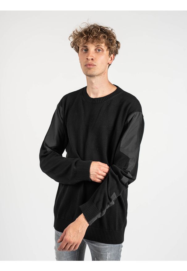Les Hommes Sweter | LKK112 603A | Classic Fit Jumper With Nylon Detail On Sleeves | Mężczyzna | Czarny. Okazja: na co dzień. Kolor: czarny. Materiał: bawełna. Styl: casual