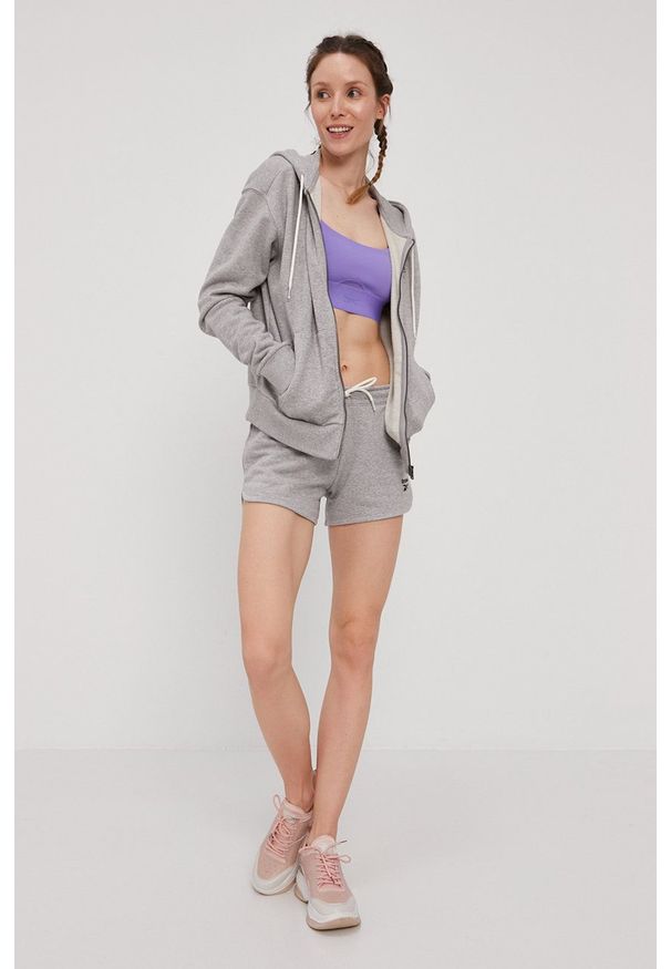 Reebok - Szorty. Okazja: na co dzień. Kolor: szary. Materiał: dzianina, poliester. Wzór: aplikacja. Styl: casual