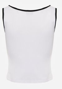 Renee - Biały Prążkowany Top z Bawełny Ozdobiony Guzikami przy Dekolcie Beralissa. Okazja: na co dzień. Kolor: biały. Materiał: prążkowany, bawełna. Wzór: aplikacja. Styl: casual #7