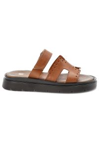 Klapki damskie Armodo, cholewka ze skóry naturalnej z ażurowymi perforacjami szeroki pasek z regulacją na rzep, brązowe, 40440. Kolor: brązowy. Materiał: skóra. Wzór: ażurowy. Sezon: lato. Styl: klasyczny, elegancki #4