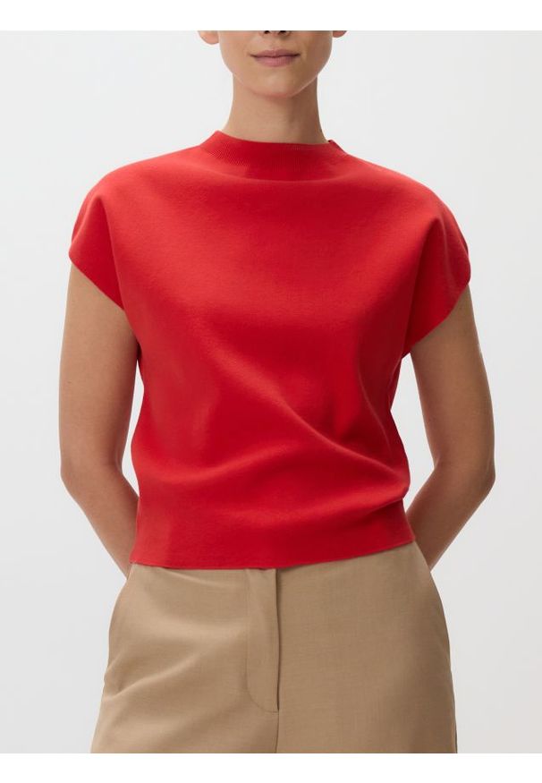 Reserved - Bluzka ze stójką - czerwony. Typ kołnierza: kołnierzyk stójkowy. Kolor: czerwony. Materiał: dzianina, bawełna