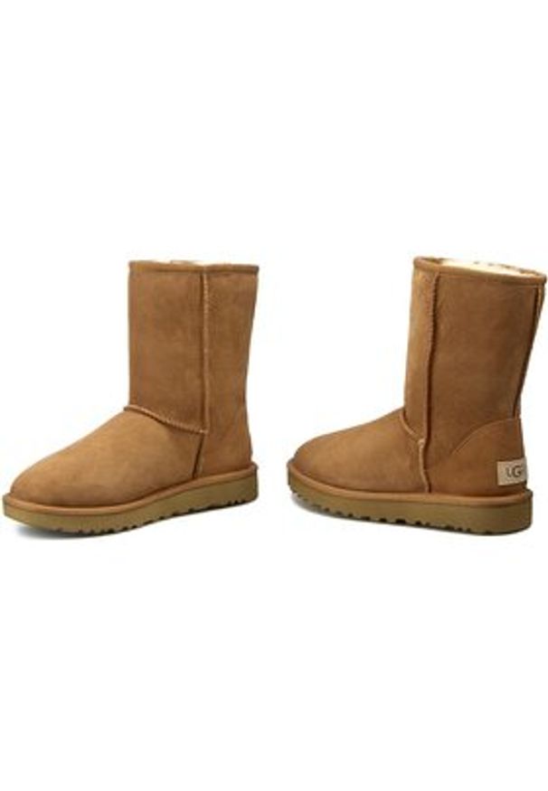 Ugg Śniegowce W Classic Short II 1016223 Brązowy. Kolor: brązowy. Materiał: skóra