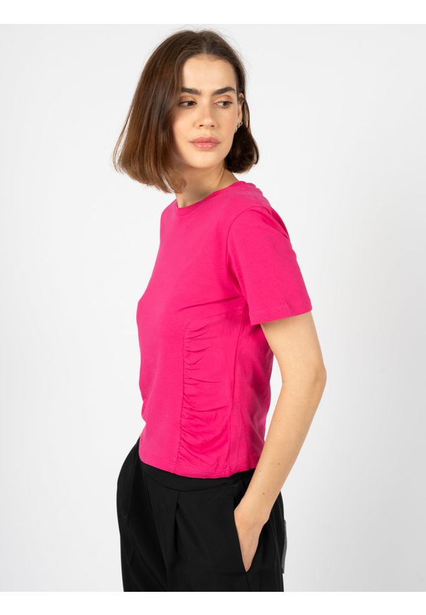 Silvian Heach T-Shirt | CVP23123TS | Kobieta | Różowy. Kolor: różowy. Materiał: bawełna. Długość rękawa: krótki rękaw. Długość: krótkie