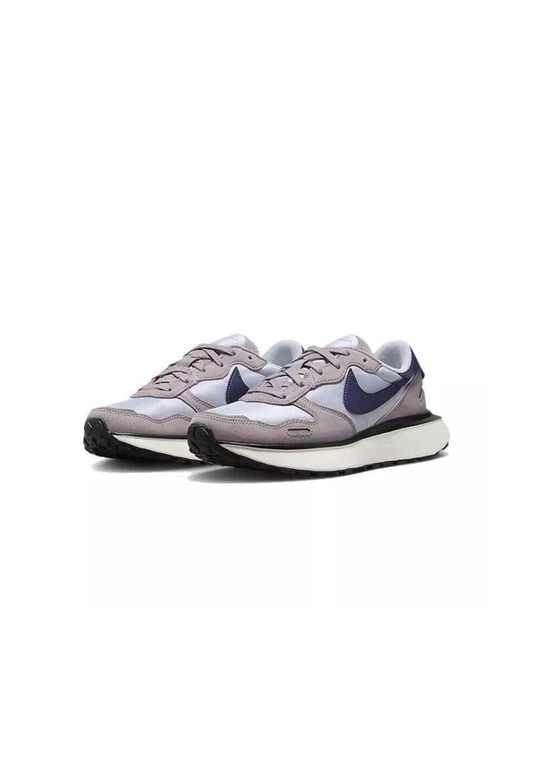 Buty do chodzenia damskie Nike Phoenix Waffle. Kolor: fioletowy. Materiał: syntetyk, materiał. Szerokość cholewki: normalna. Sport: turystyka piesza