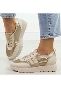 Złote skórzane sneakersy damskie Vinceza 58510. Okazja: na co dzień. Kolor: złoty. Materiał: skóra. Sezon: wiosna, jesień, lato #1