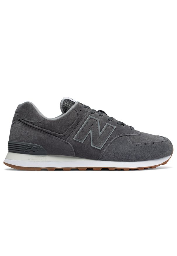 Buty męskie New Balance ML574EPC – szare. Okazja: na co dzień. Kolor: szary. Materiał: zamsz, materiał, guma, syntetyk. Szerokość cholewki: normalna. Model: New Balance 574