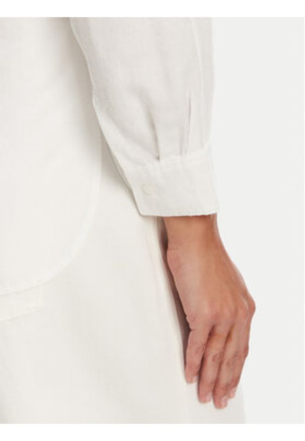 Tatuum Koszula Jenna T2504.083 Biały Relaxed Fit. Kolor: biały. Materiał: wiskoza
