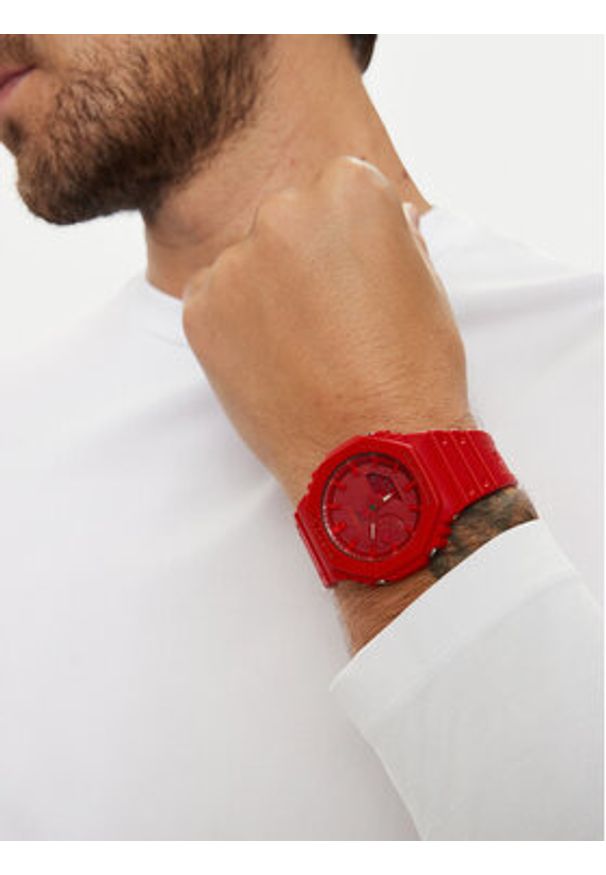 G-Shock Zegarek GA-2100-4AER Czerwony. Kolor: czerwony
