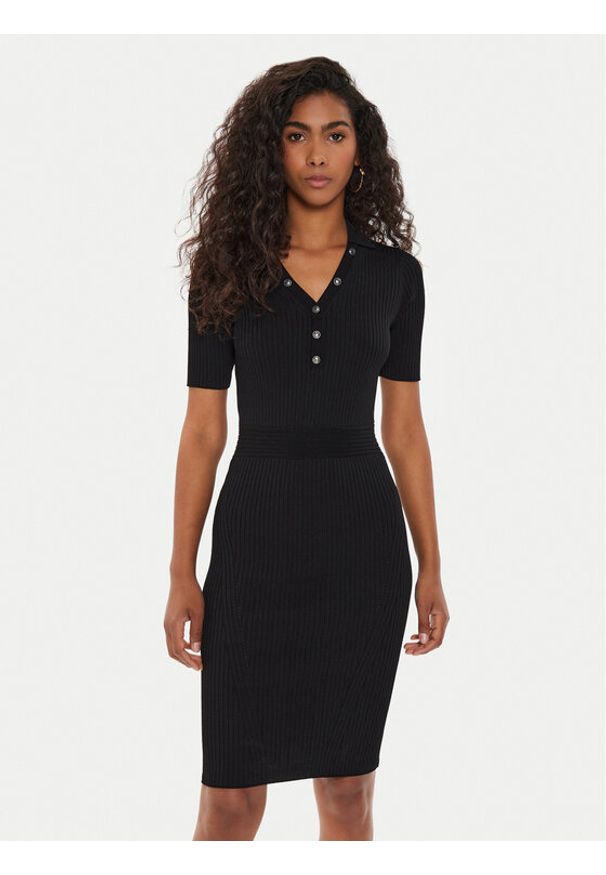 Guess Sukienka dzianinowa W4YK16 Z37K0 Czarny Slim Fit. Kolor: czarny. Materiał: syntetyk
