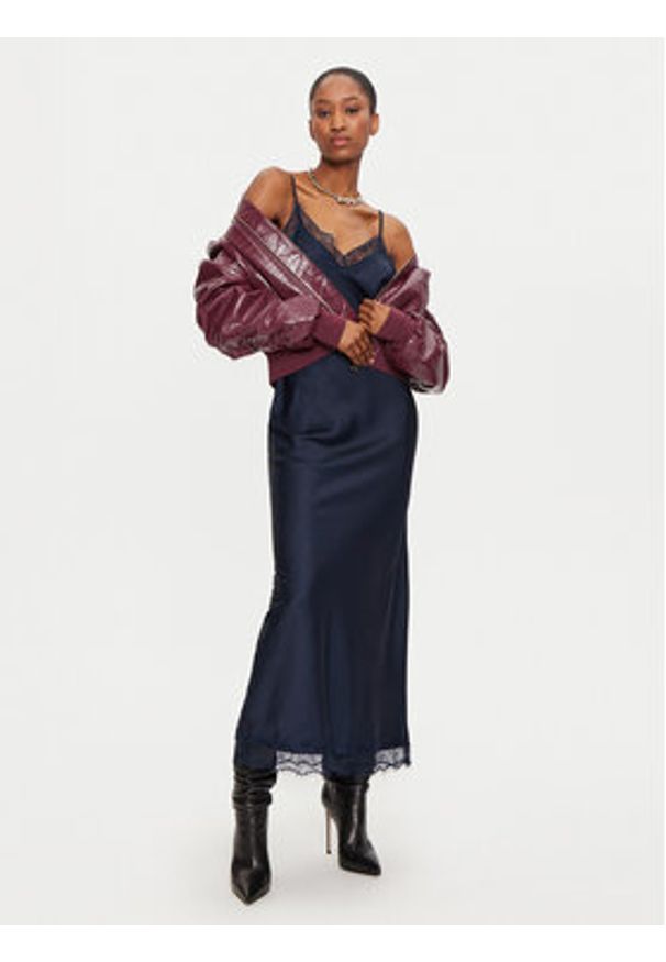 Rinascimento Sukienka koktajlowa CFC0120043003 Granatowy Regular Fit. Kolor: niebieski. Materiał: syntetyk. Styl: wizytowy